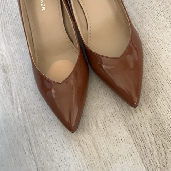 Marc Fisher Patent Slip‎ On Caitlin Dress Pumps Block Heel Sexy Pointed Toe sz 7 - Picture 9 of 11